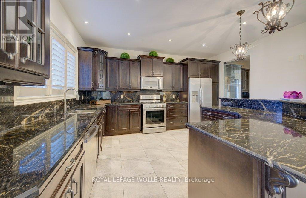 












6379 CHRISTOPHER CRESCENT

,
Niagara Falls,




Ontario
L2H0B3

