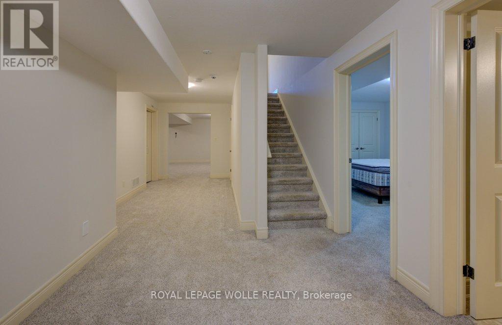 












6379 CHRISTOPHER CRESCENT

,
Niagara Falls,




Ontario
L2H0B3

