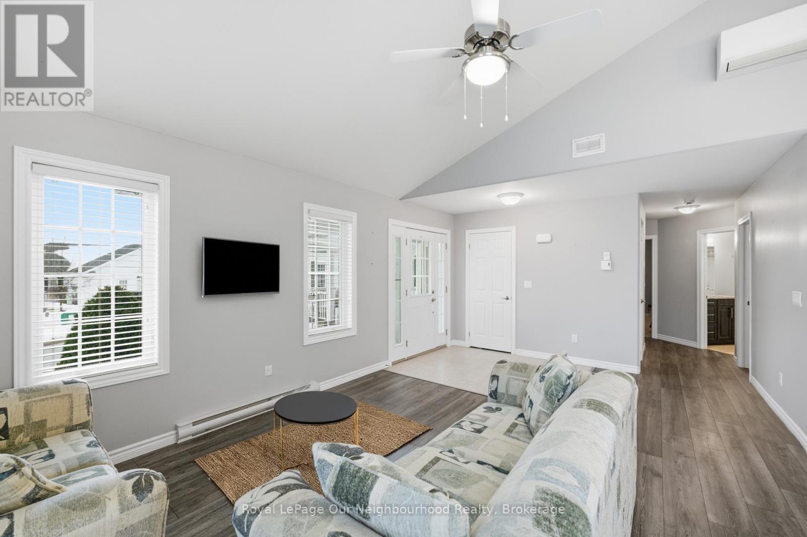 












3201 - 300 CROFT STREET

,
Port Hope,




Ontario
L1A0E1

