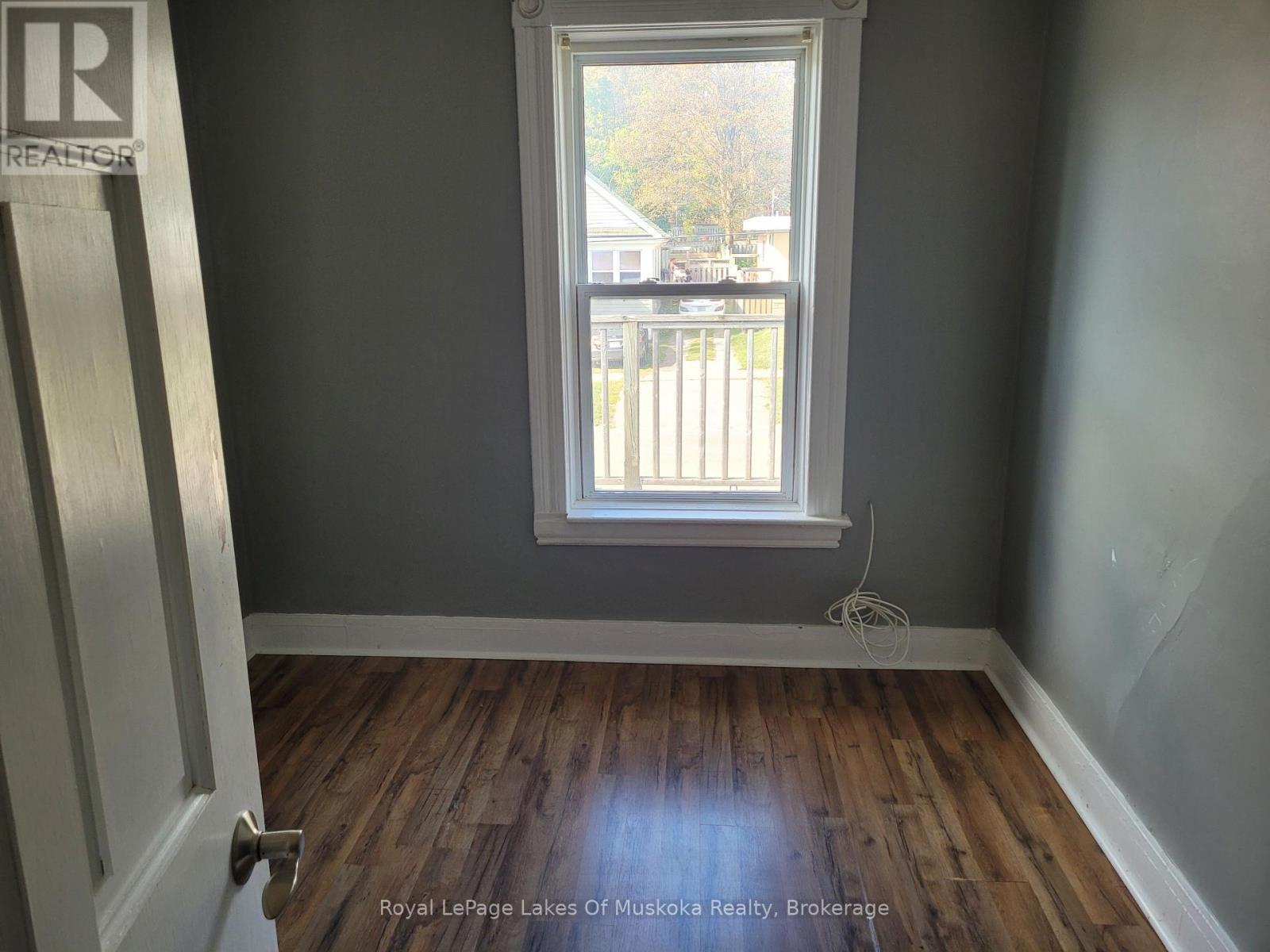 












2 - 227 NOTTAWASAGA STREET

,
Orillia,




Ontario
L3V3K2

