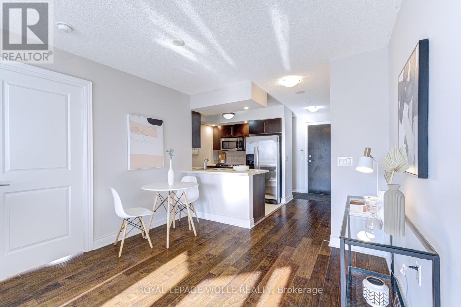 












2123 - 500 DORIS AVENUE

,
Toronto,




Ontario
N2N5R6

