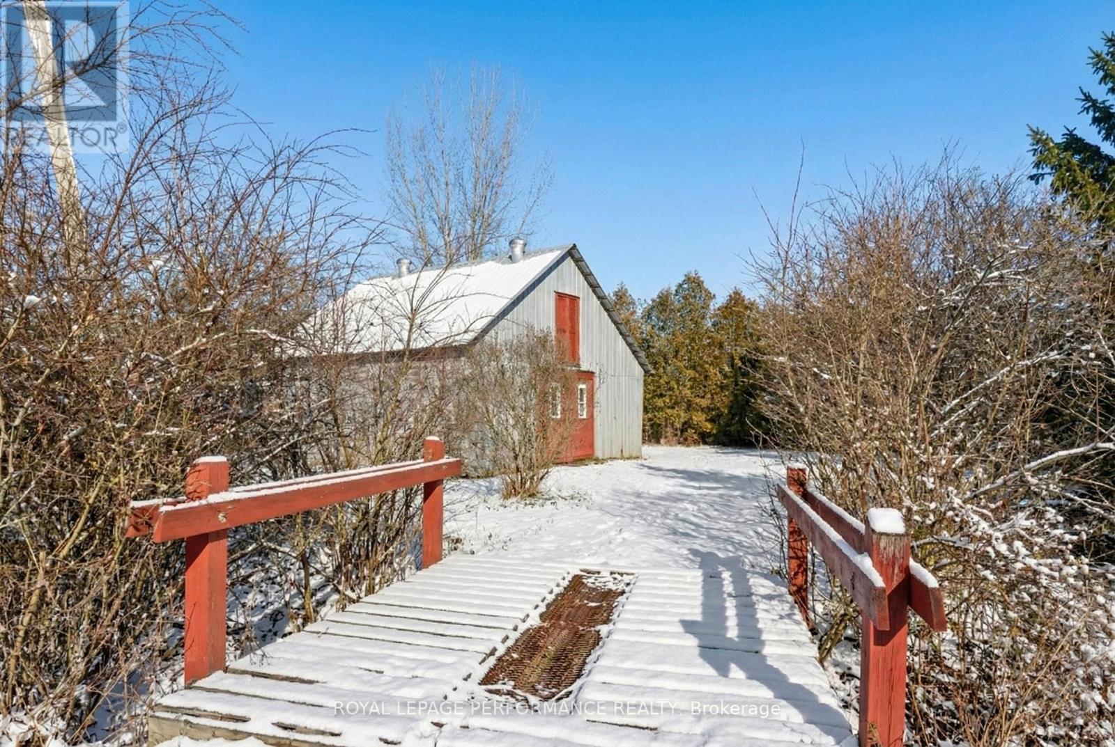 












2575 CONCESSION 2 ROAD

,
Alfred and Plantagenet,




Ontario
K0B1J0

