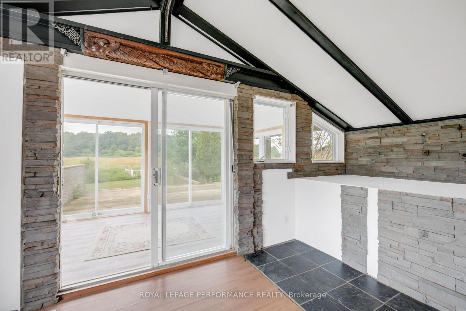 












2575 CONCESSION 2 ROAD

,
Alfred and Plantagenet,




Ontario
K0B1J0

