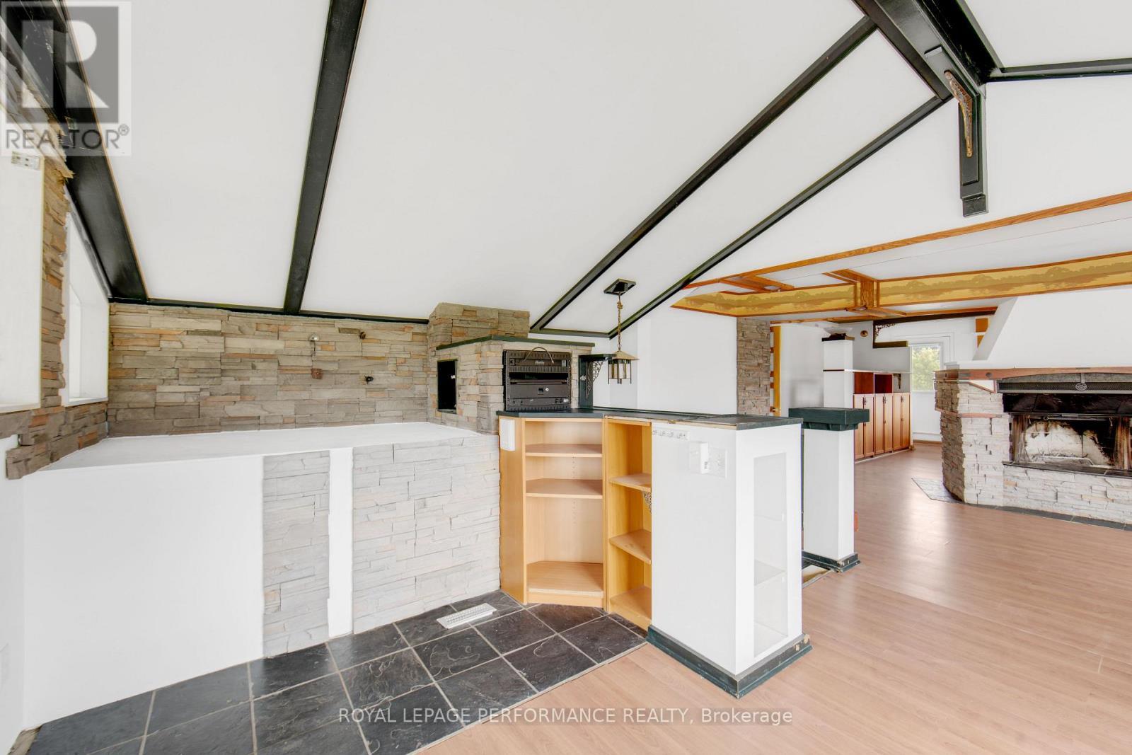 












2575 CONCESSION 2 ROAD

,
Alfred and Plantagenet,




Ontario
K0B1J0

