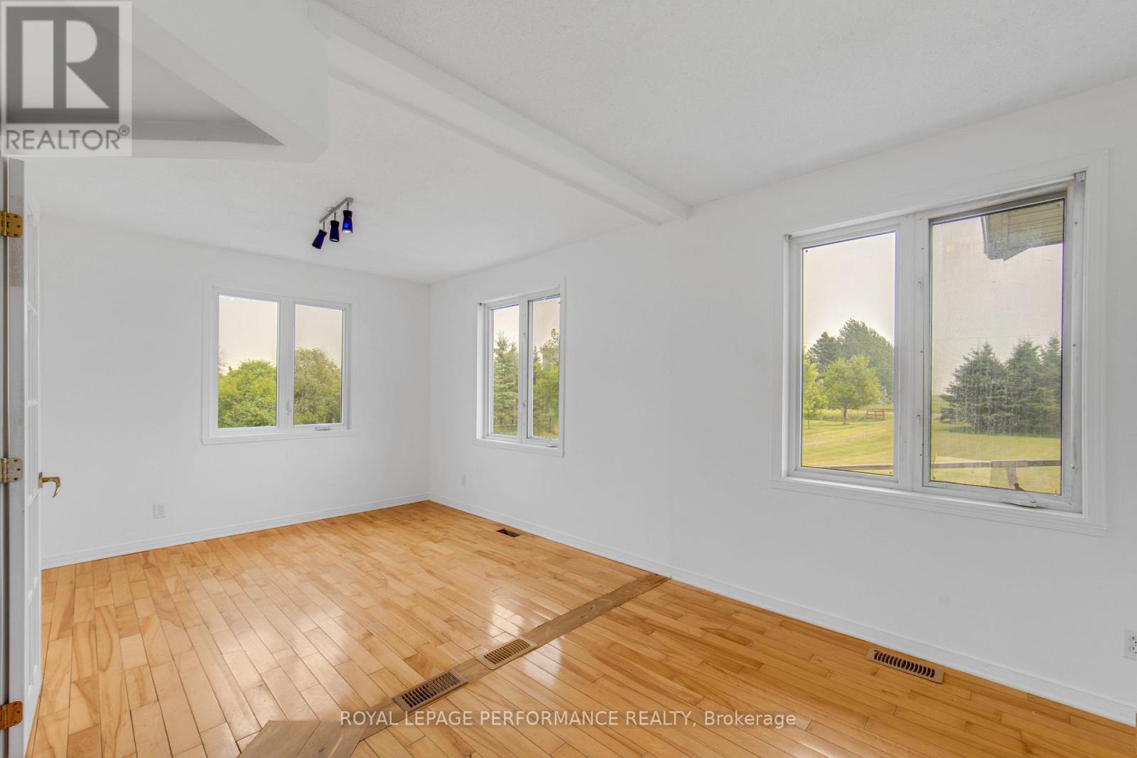 












2575 CONCESSION 2 ROAD

,
Alfred and Plantagenet,




Ontario
K0B1J0

