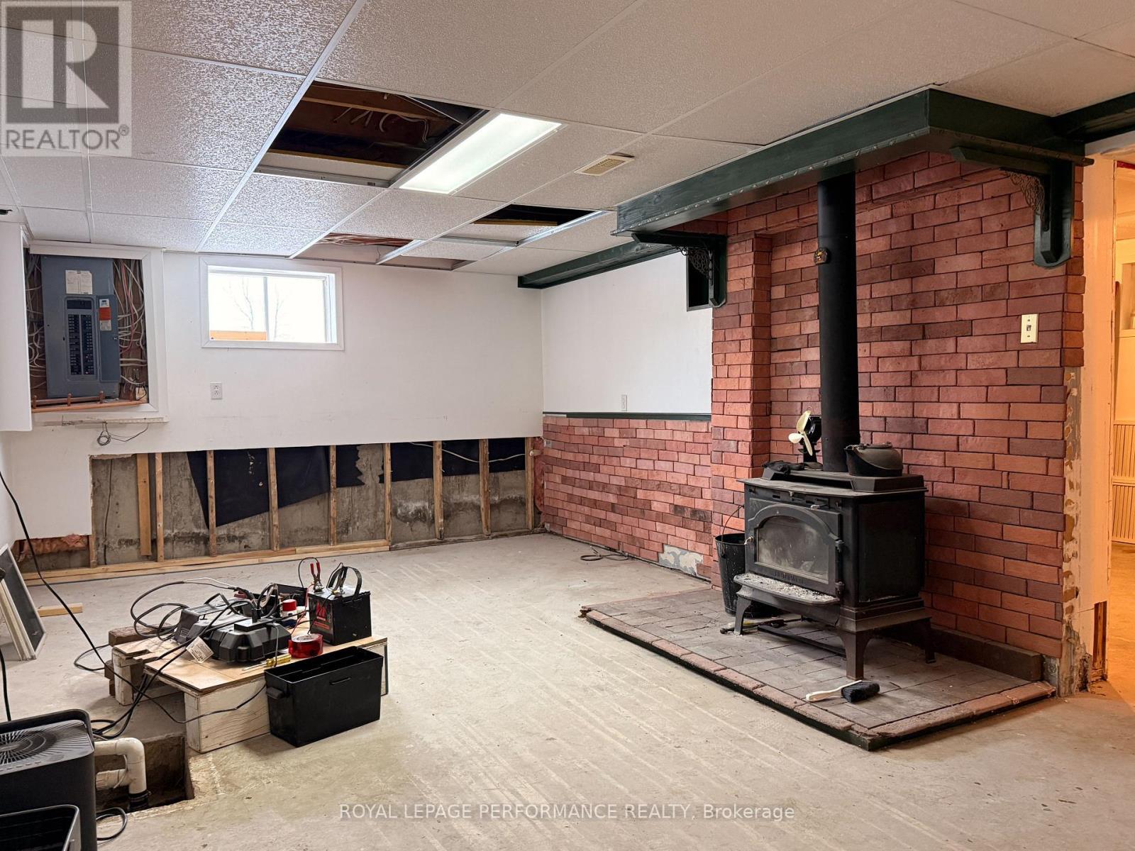 












2575 CONCESSION 2 ROAD

,
Alfred and Plantagenet,




Ontario
K0B1J0

