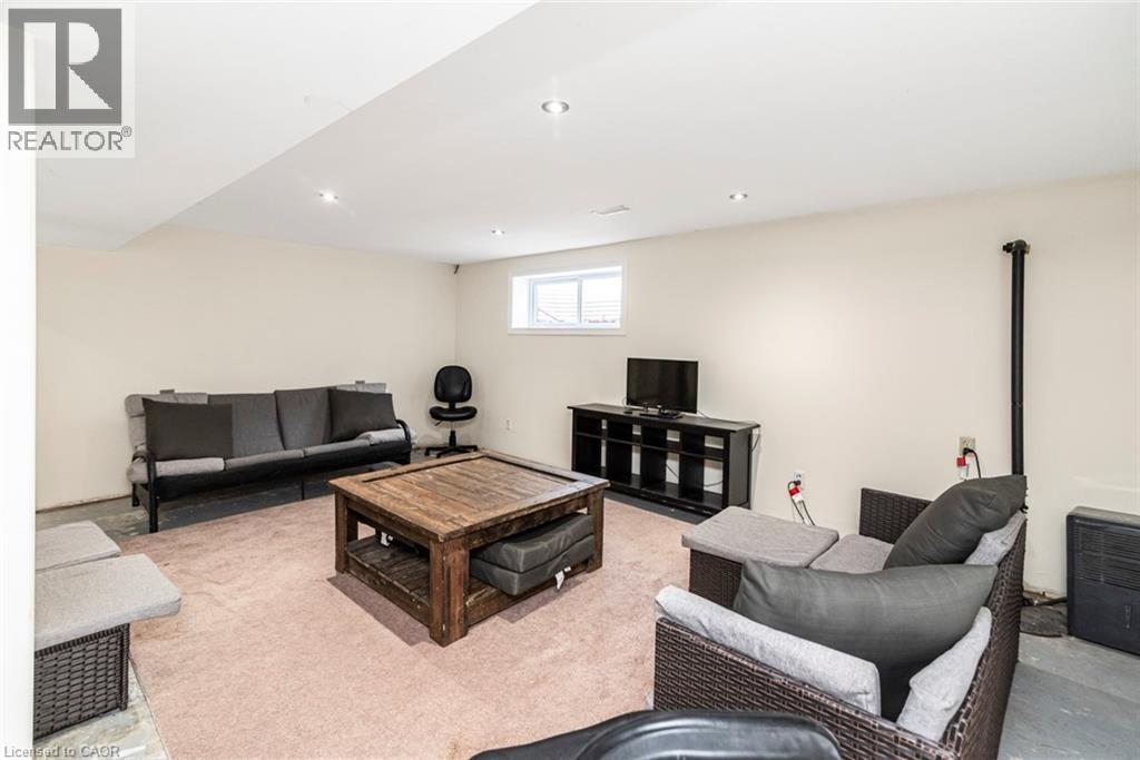 












7087 RAINHAM Road

,
Dunnville,




Ontario
N1A2W8

