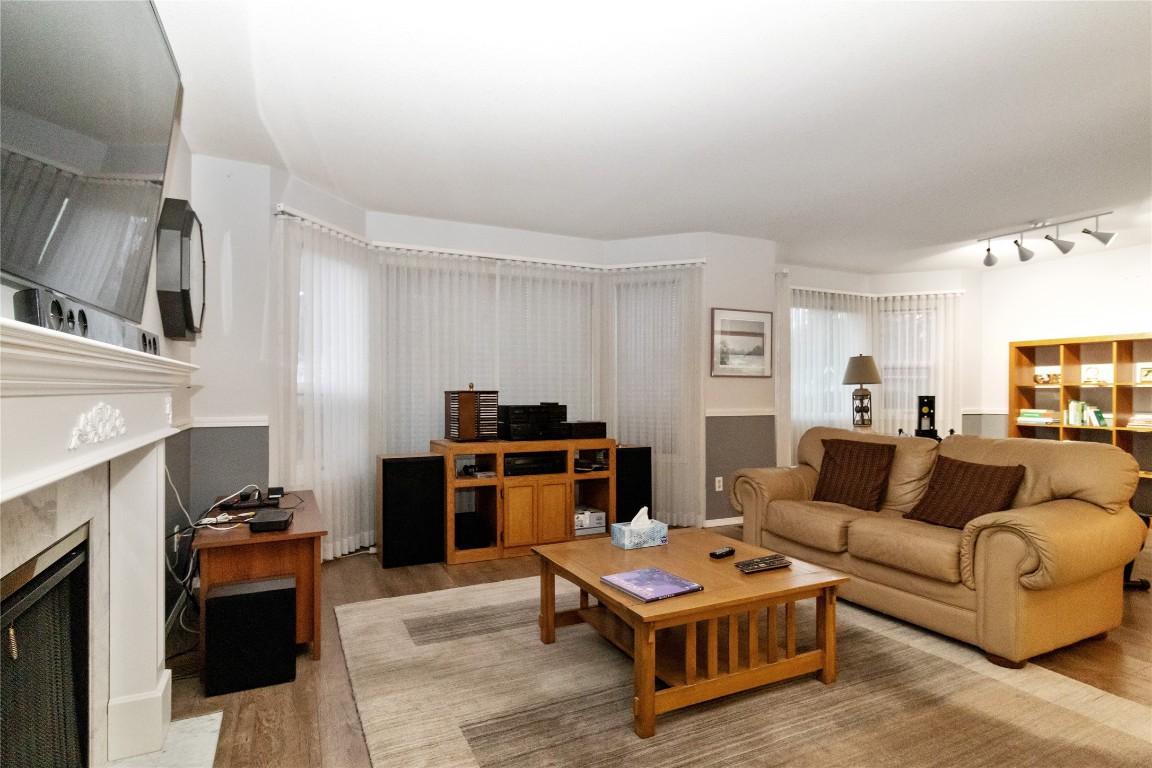 









1255


Raymer

Avenue, 197,
Kelowna,




BC
V1W 3S3

