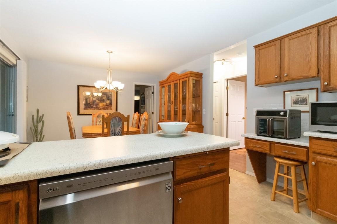 









1255


Raymer

Avenue, 197,
Kelowna,




BC
V1W 3S3

