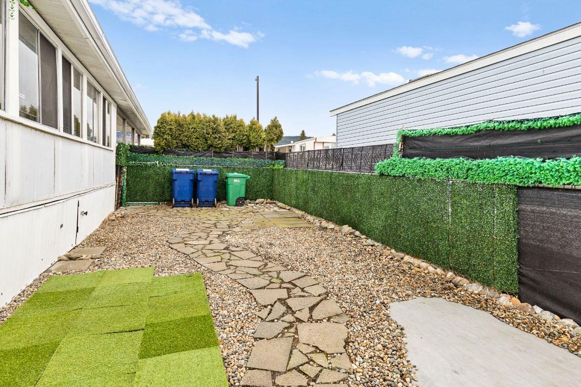 









9020


Jim Bailey

Road, 58,
Kelowna,




BC
V4V 1E5

