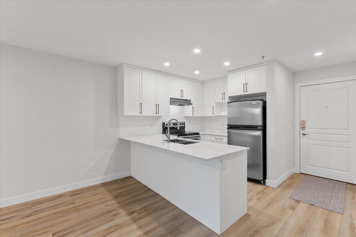 









1099


Sunset

Drive, 333,
Kelowna,




BC
V1Y 9Z1

