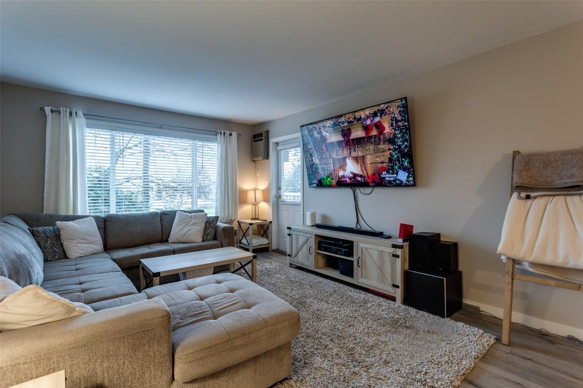 









400


Sutton

Crescent, 110,
Kelowna,




BC
V1V 1Y3

