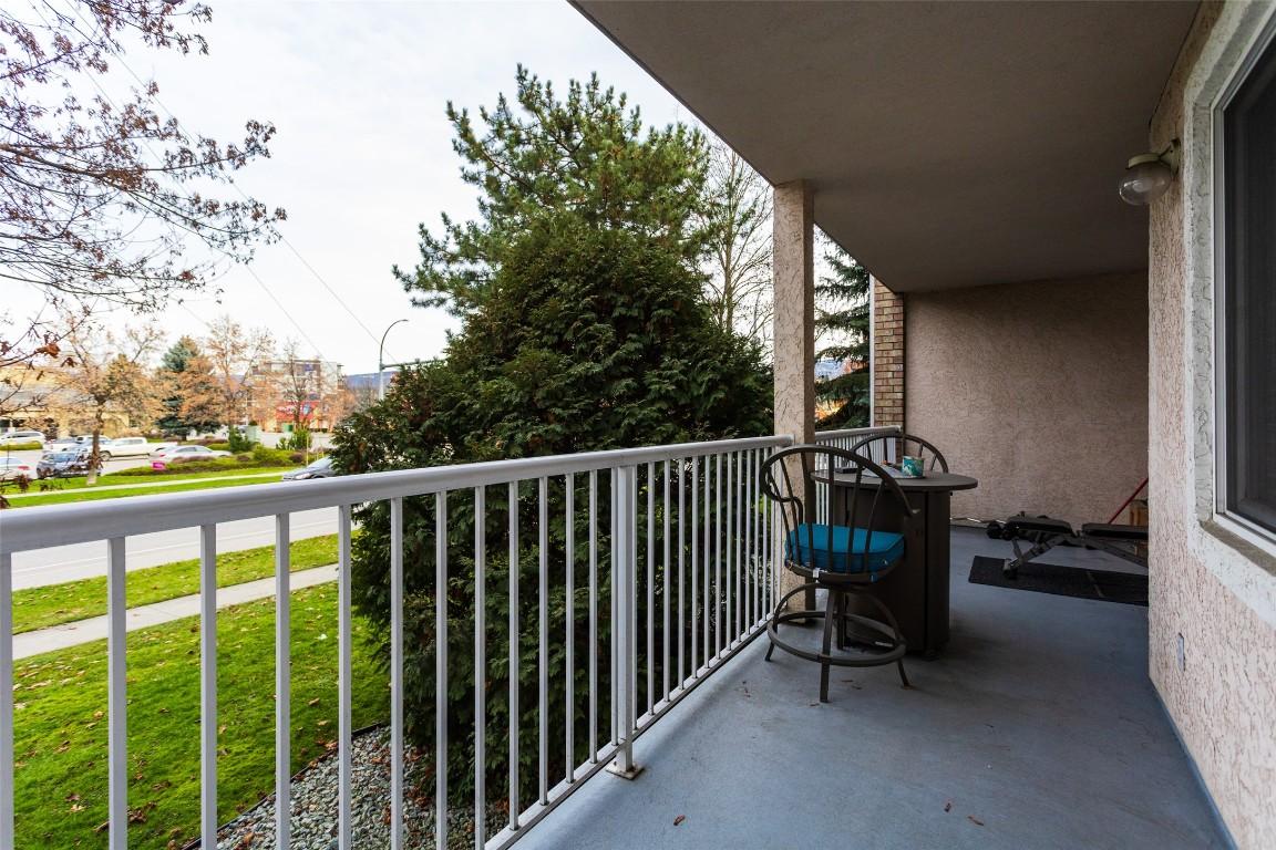 









400


Sutton

Crescent, 110,
Kelowna,




BC
V1V 1Y3

