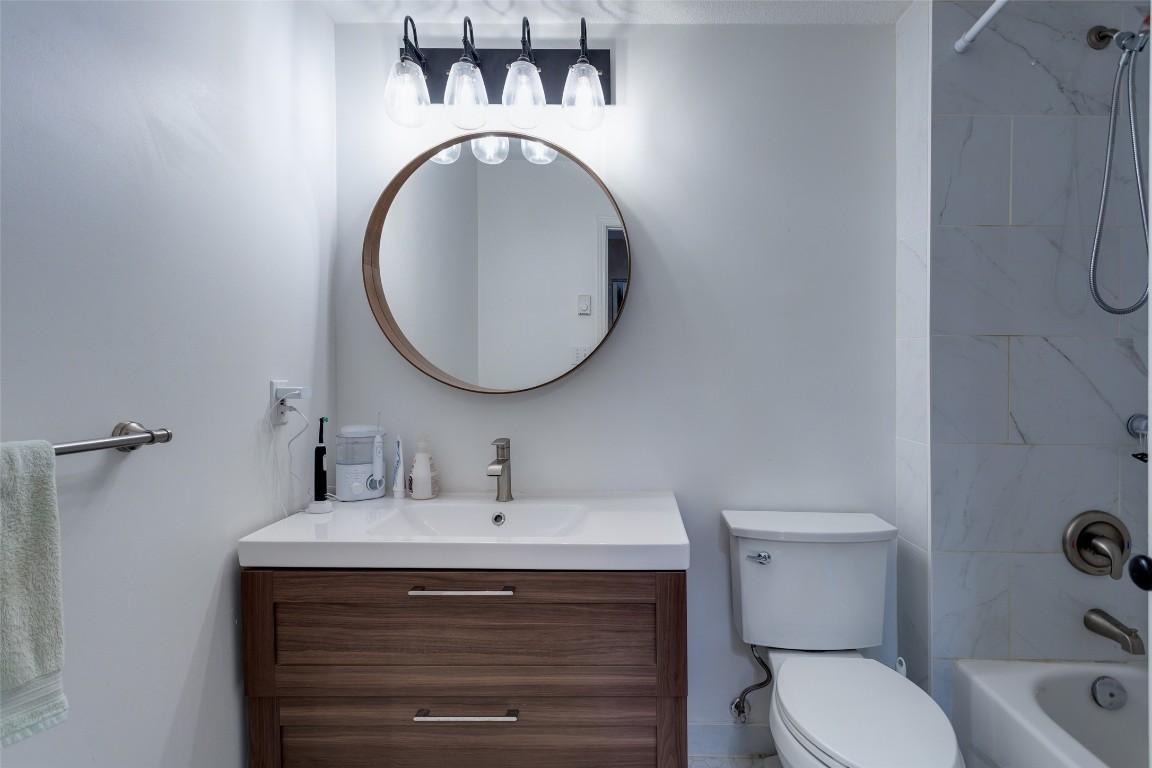 









400


Sutton

Crescent, 110,
Kelowna,




BC
V1V 1Y3

