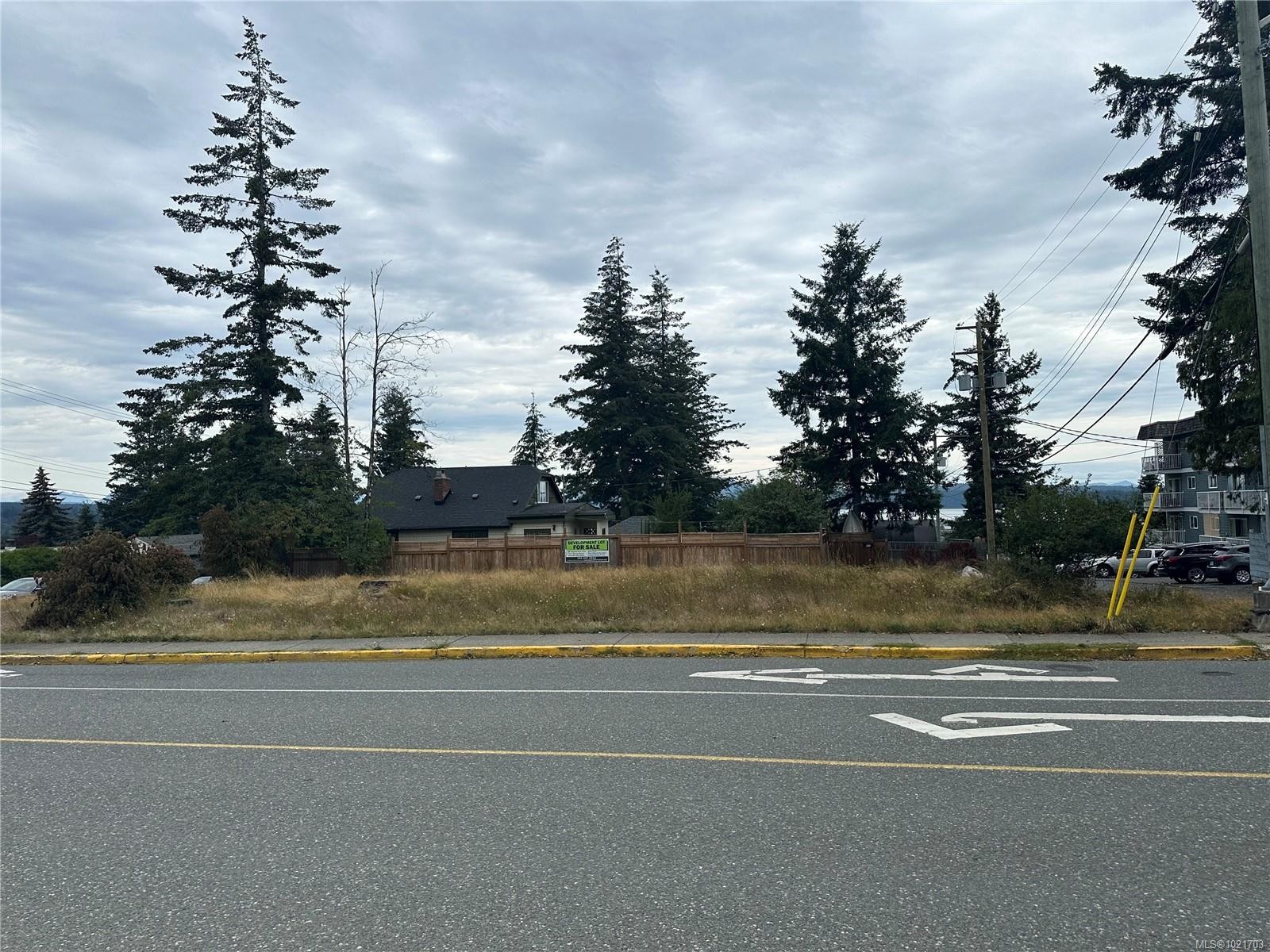 









901


Dogwood

St,
Campbell River,







BC
V9W 2X6

