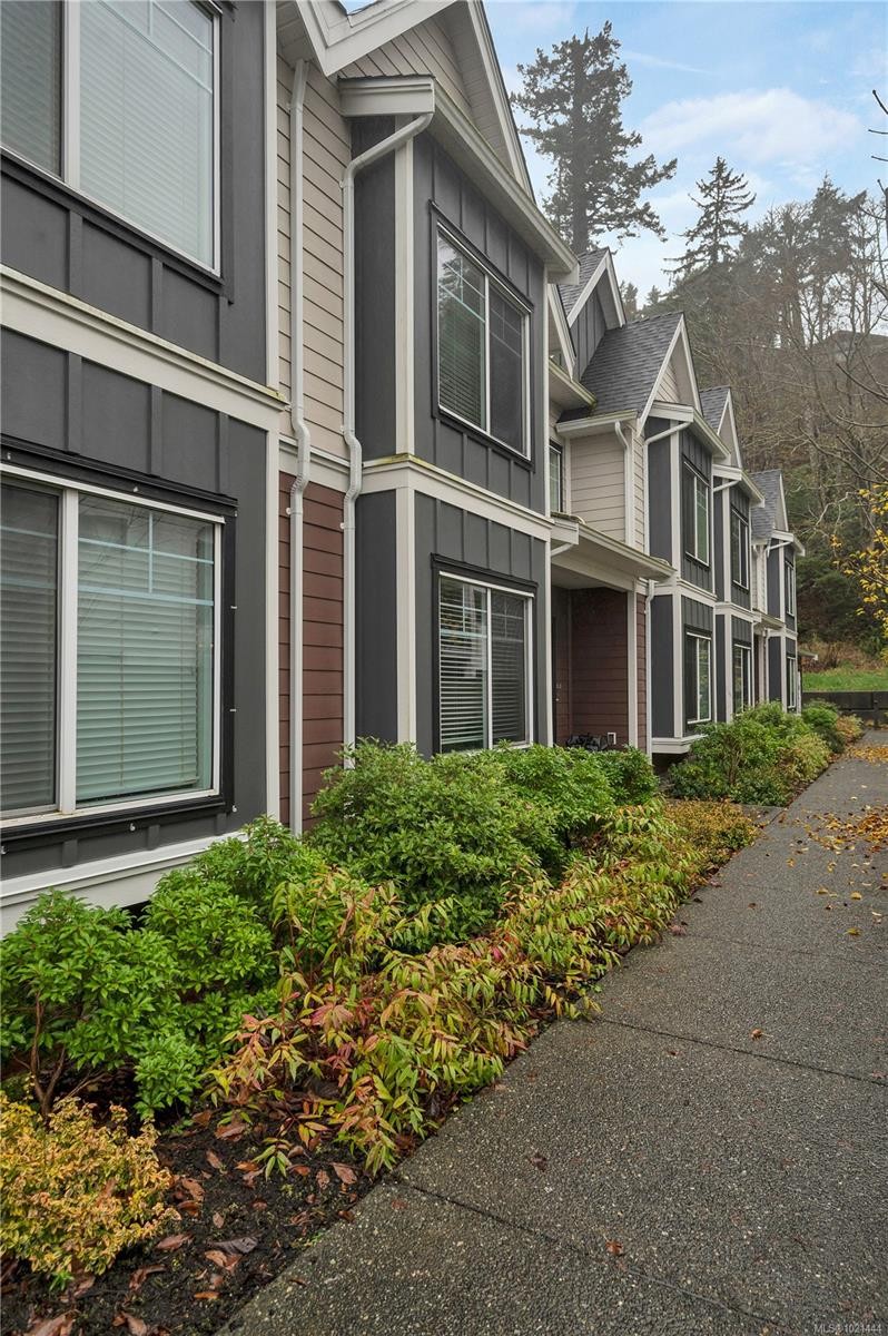 









796


Island

Hwy South, 4,
Campbell River,




BC
V9W 1A6

