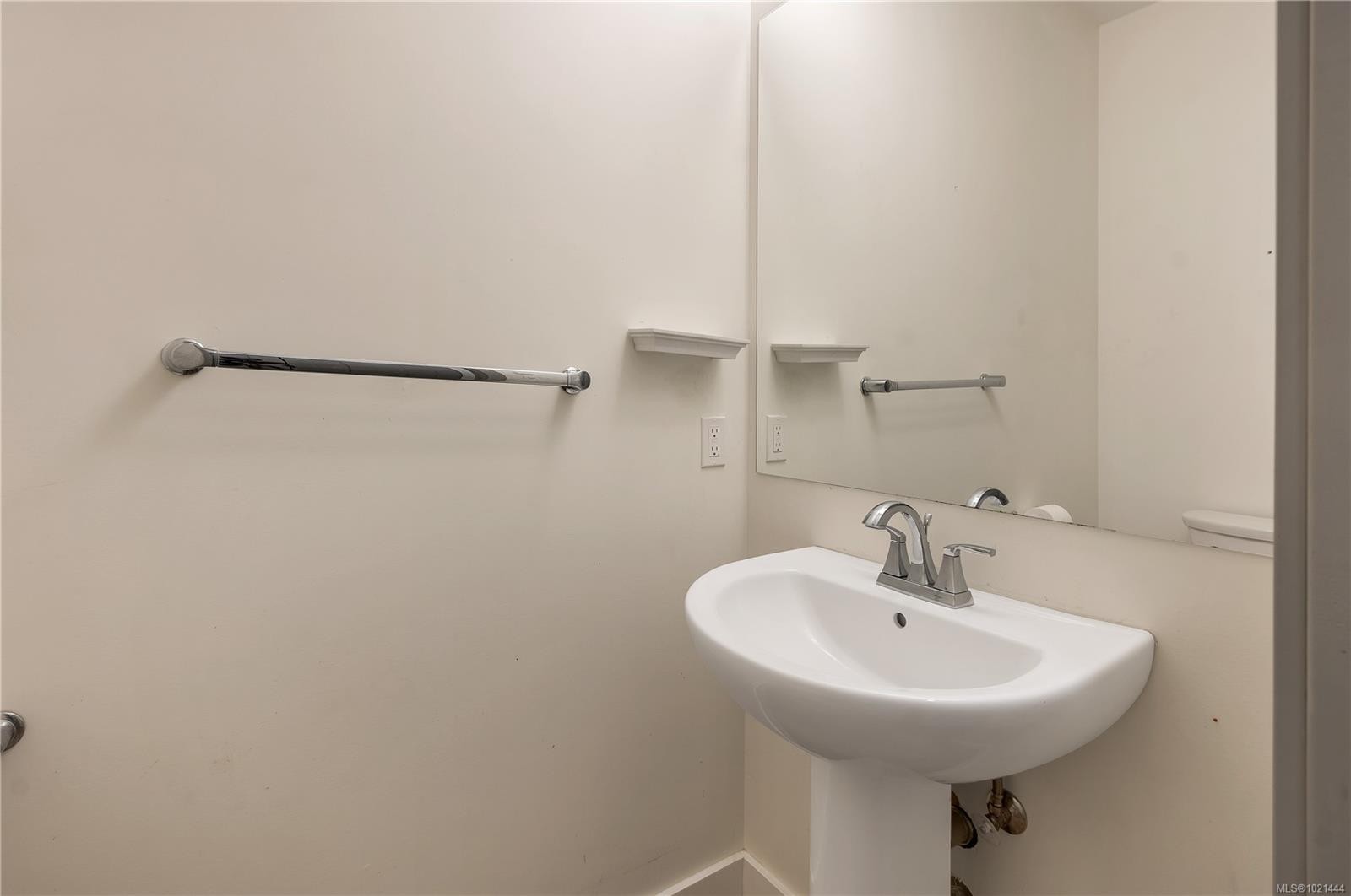 









796


Island

Hwy South, 4,
Campbell River,




BC
V9W 1A6

