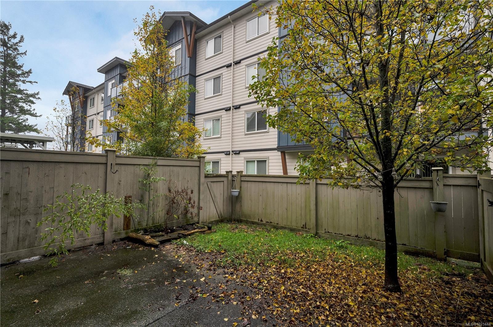 









796


Island

Hwy South, 4,
Campbell River,




BC
V9W 1A6

