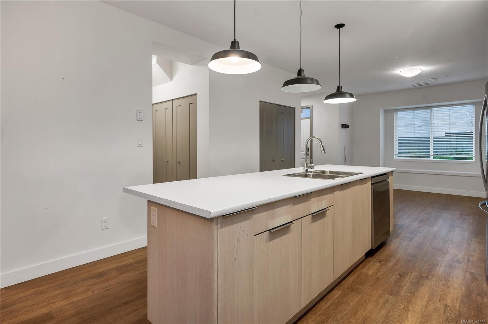 









796


Island

Hwy South, 4,
Campbell River,




BC
V9W 1A6

