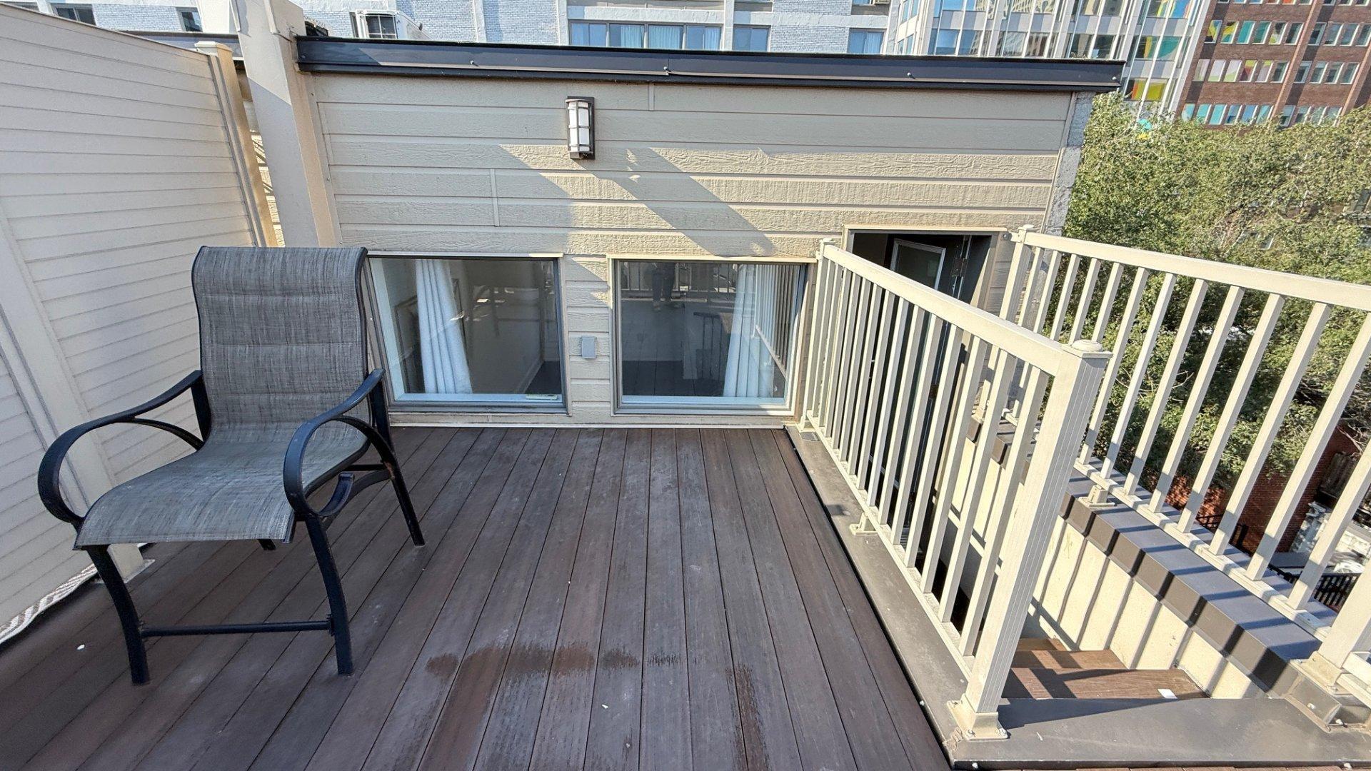 









1216


Rue St-Hubert

, 9,
Montréal (Ville-Marie),




QC
H2L3Y5

