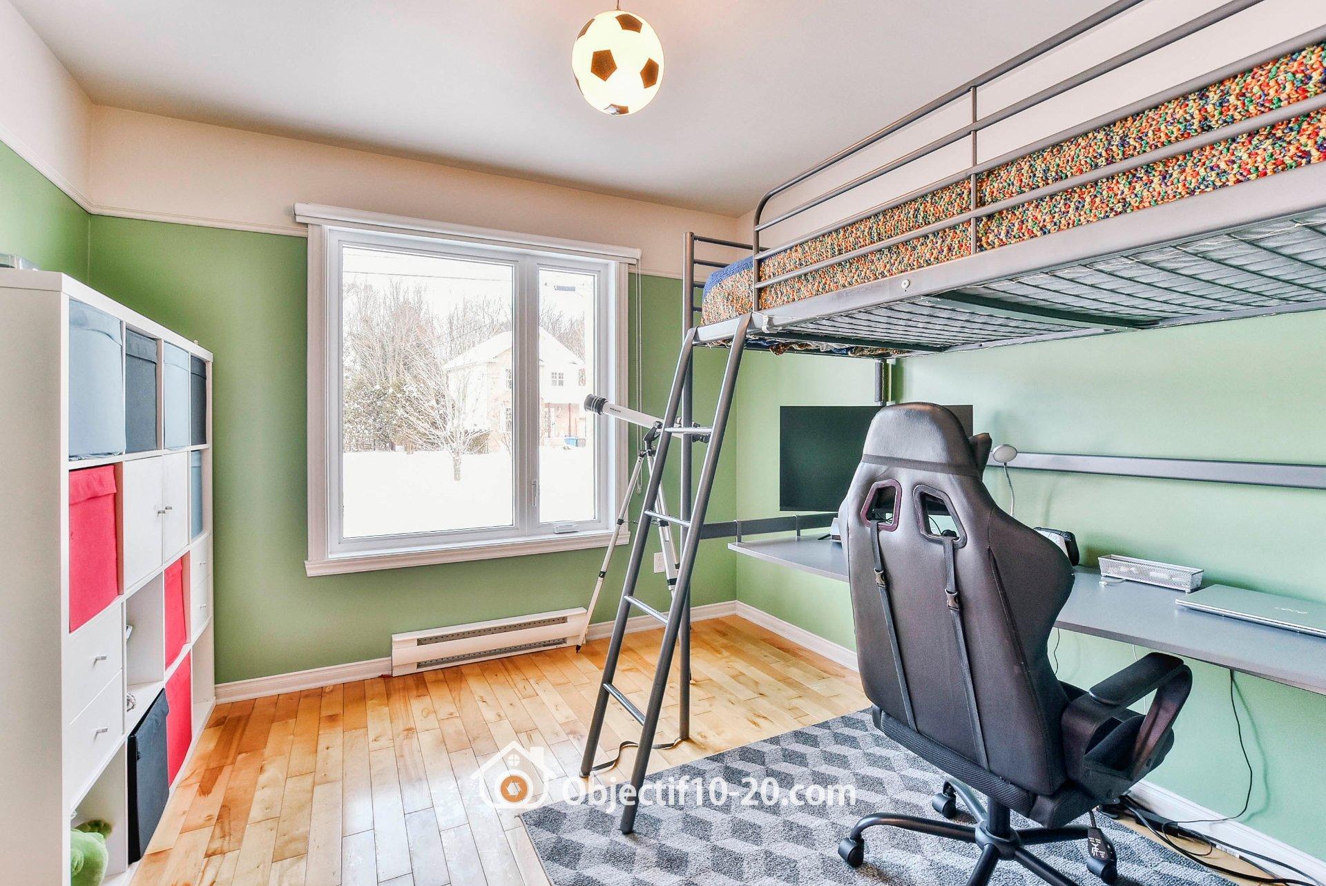 









113


Rue de l'Émeraude

,
Saint-Colomban,




QC
J5K2C8

