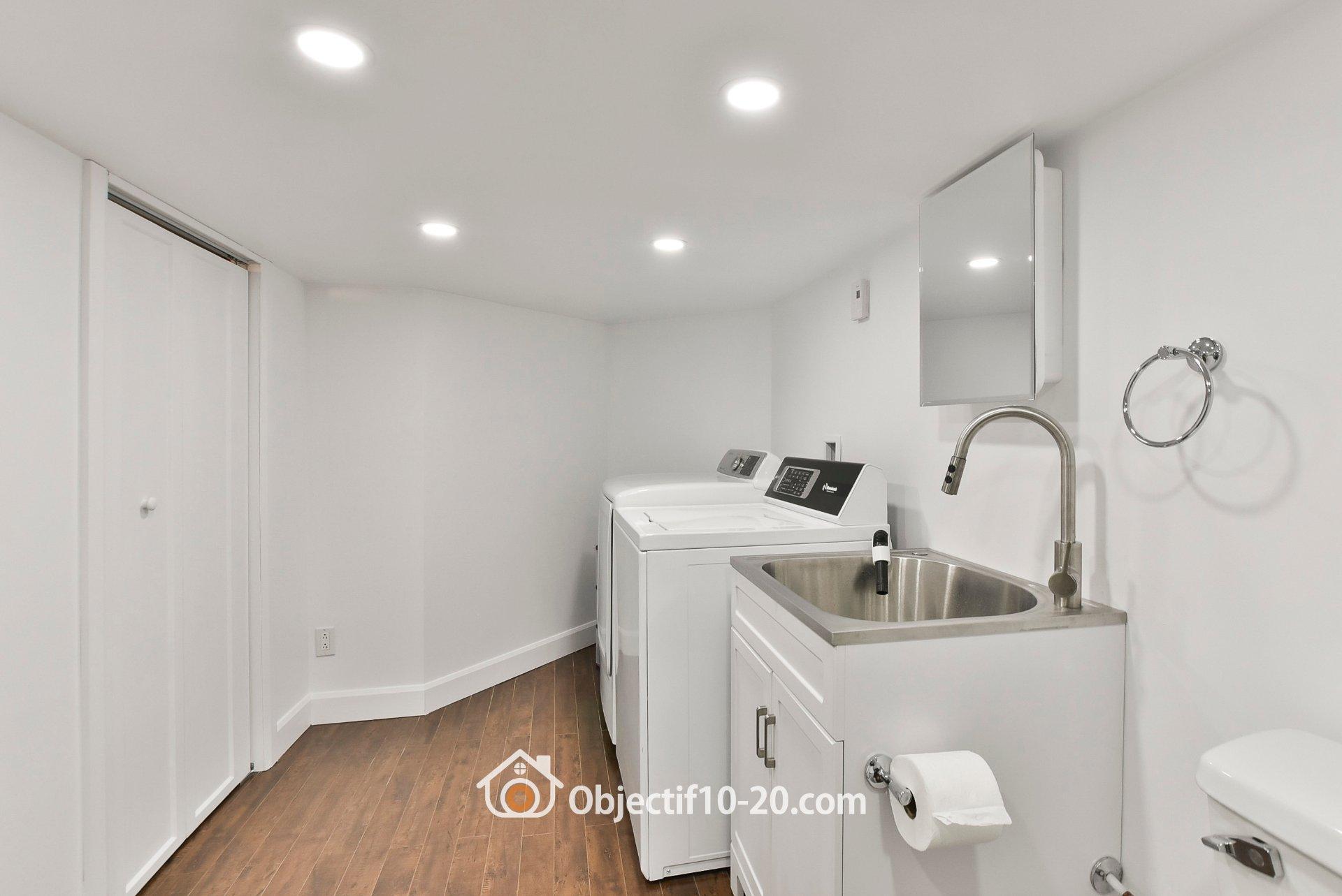 









113


Rue de l'Émeraude

,
Saint-Colomban,




QC
J5K2C8

