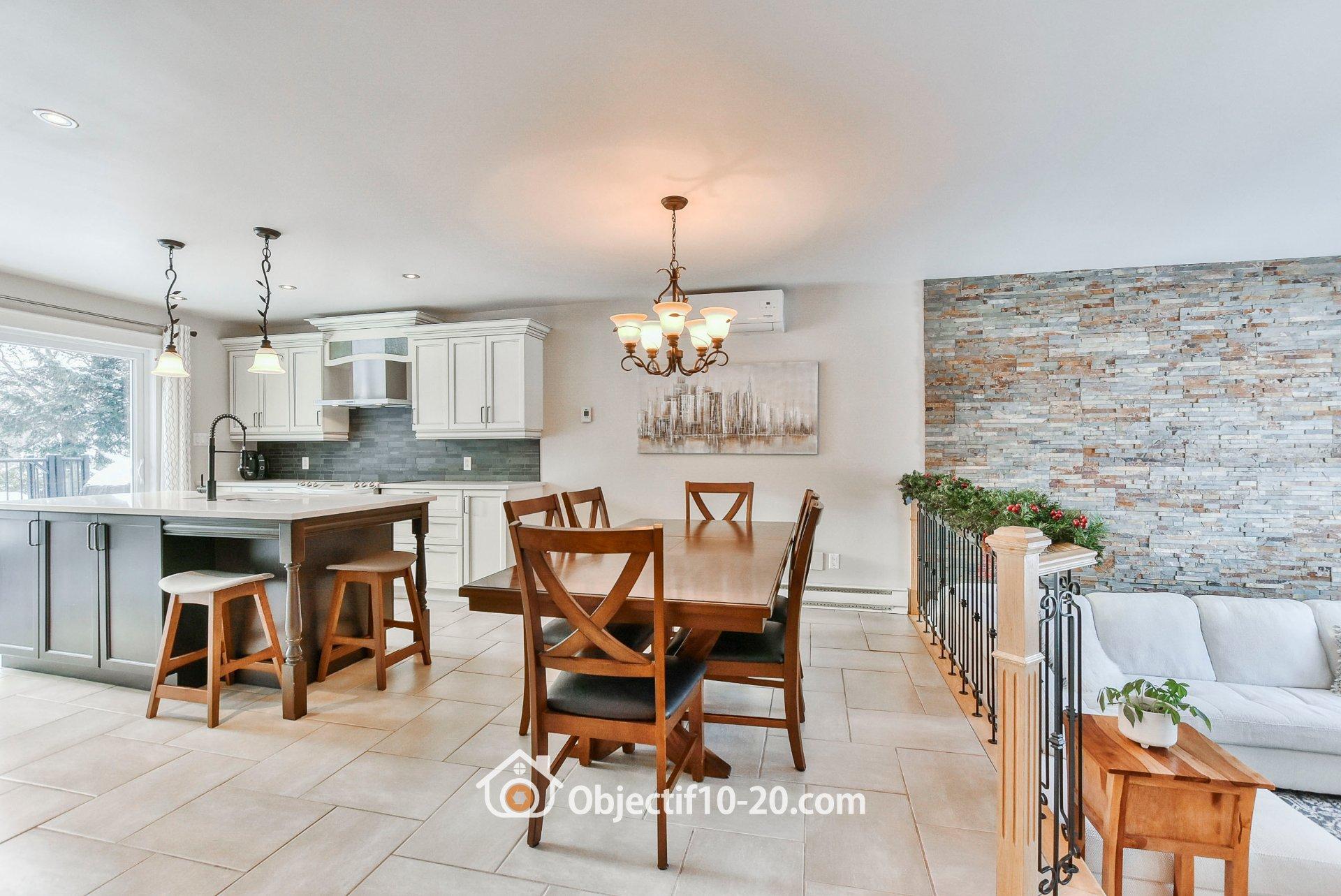 









113


Rue de l'Émeraude

,
Saint-Colomban,




QC
J5K2C8

