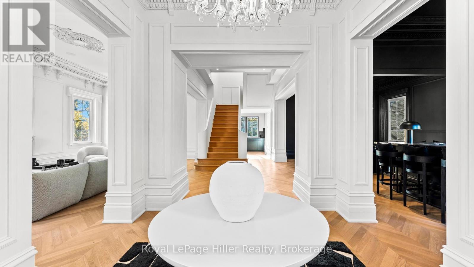 












113 WILLIAM STREET

,
Stratford,




Ontario
N5A4X9

