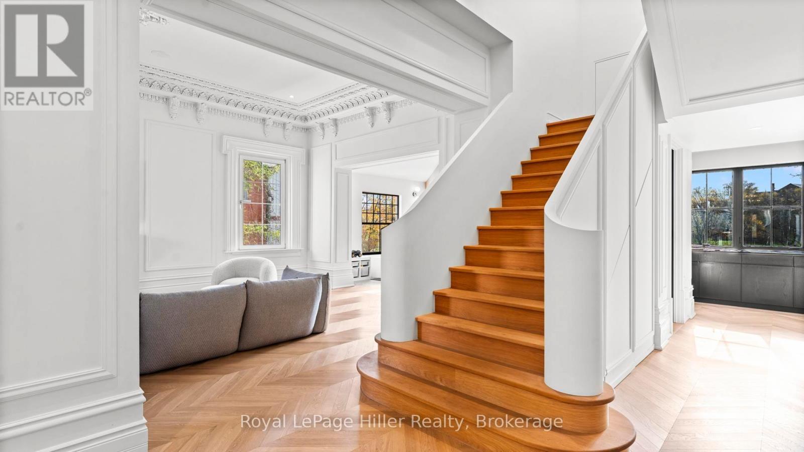 












113 WILLIAM STREET

,
Stratford,




Ontario
N5A4X9

