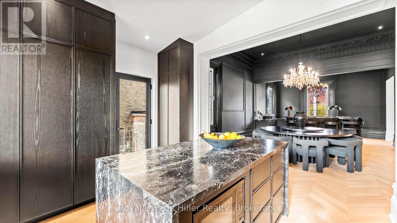 












113 WILLIAM STREET

,
Stratford,




Ontario
N5A4X9

