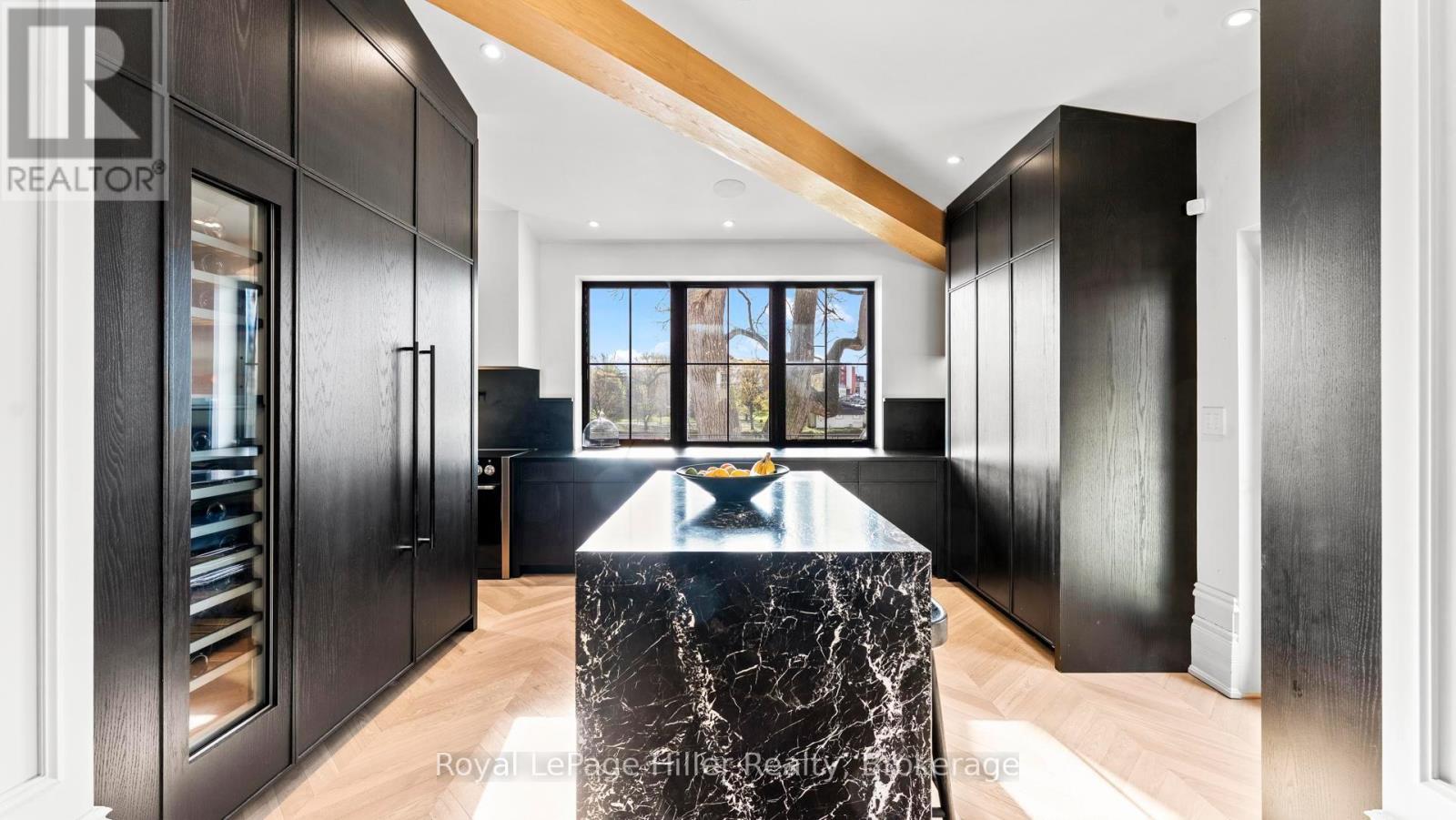 












113 WILLIAM STREET

,
Stratford,




Ontario
N5A4X9

