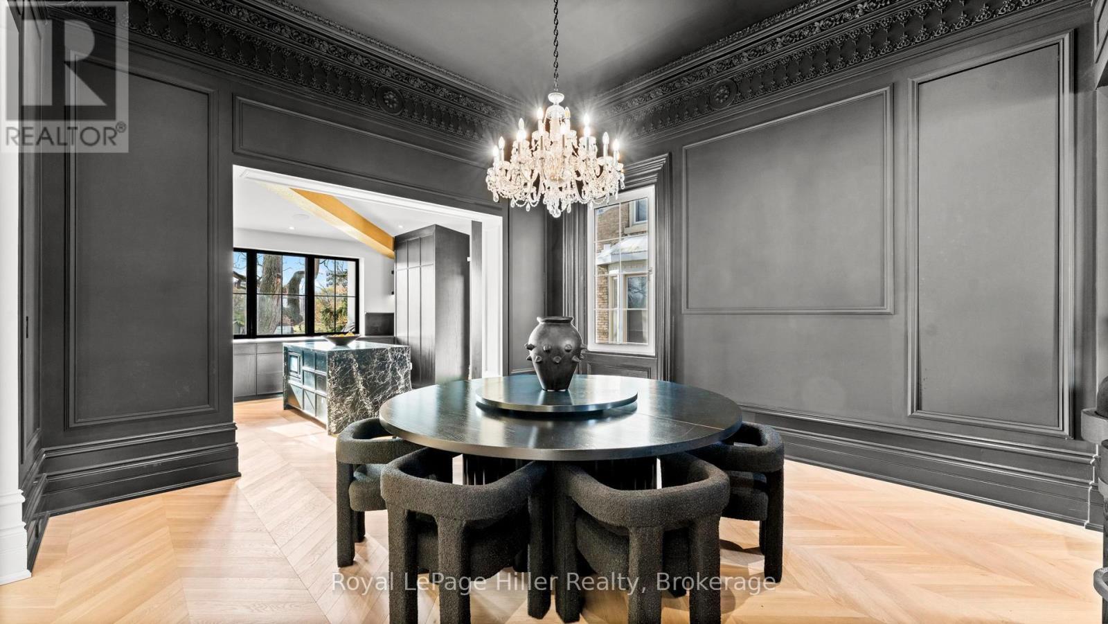 












113 WILLIAM STREET

,
Stratford,




Ontario
N5A4X9

