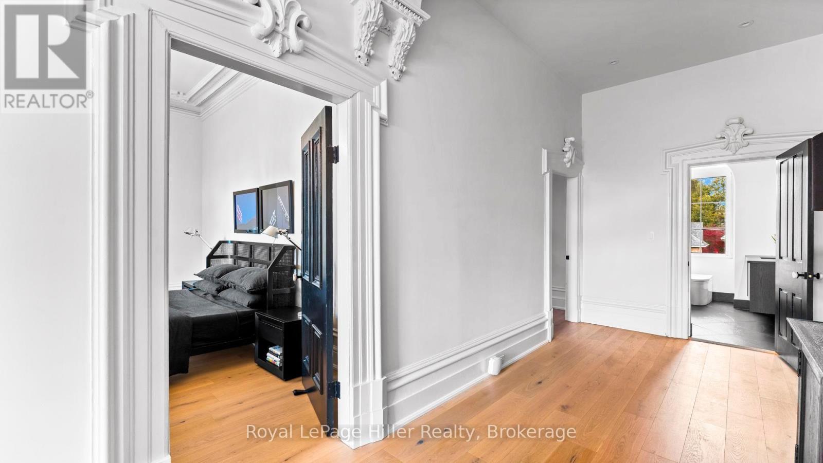 












113 WILLIAM STREET

,
Stratford,




Ontario
N5A4X9

