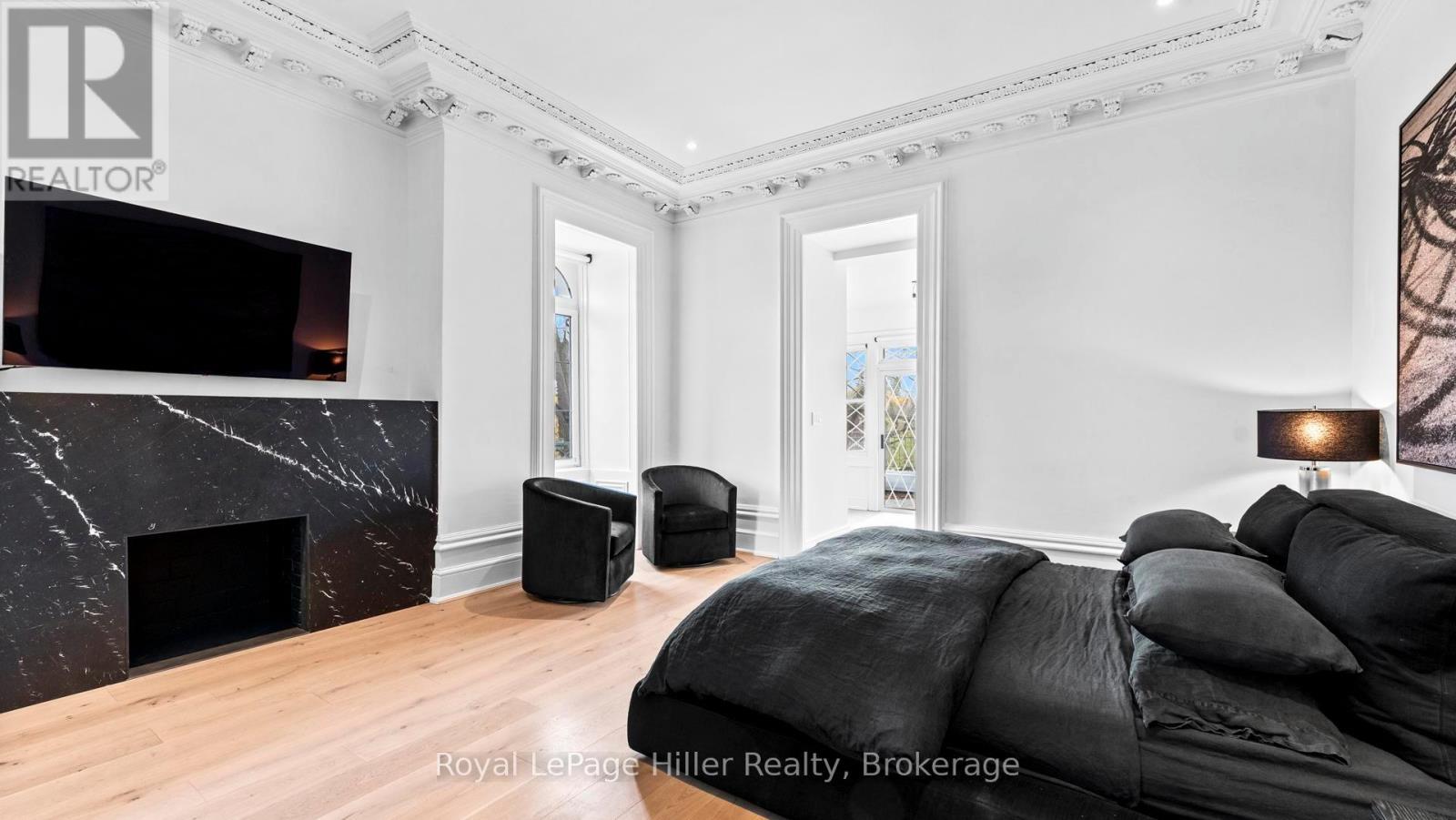 












113 WILLIAM STREET

,
Stratford,




Ontario
N5A4X9

