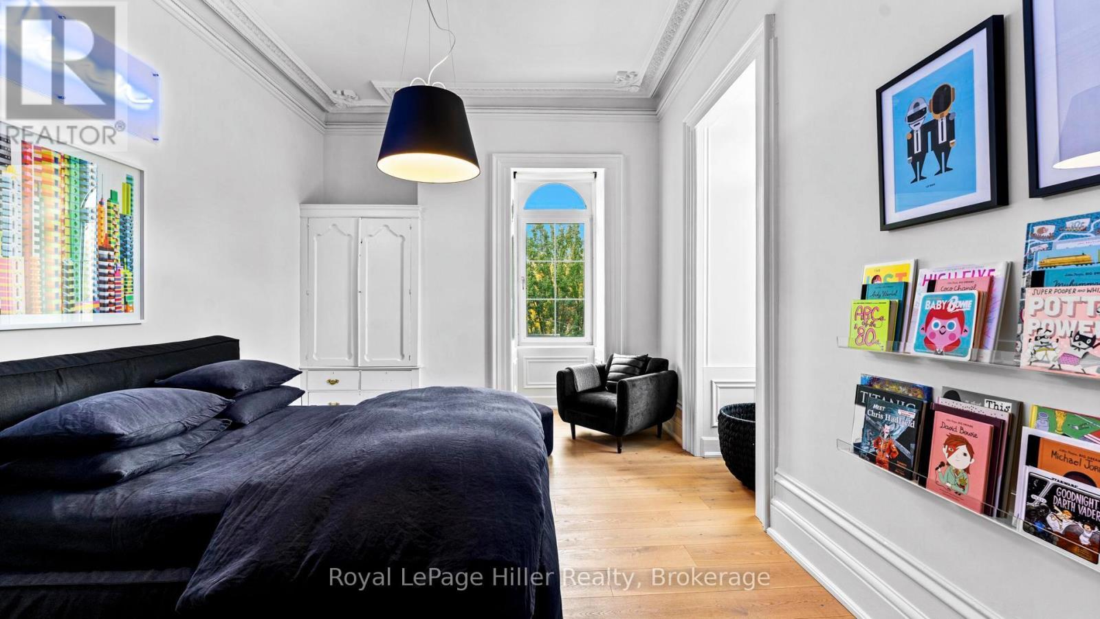 












113 WILLIAM STREET

,
Stratford,




Ontario
N5A4X9

