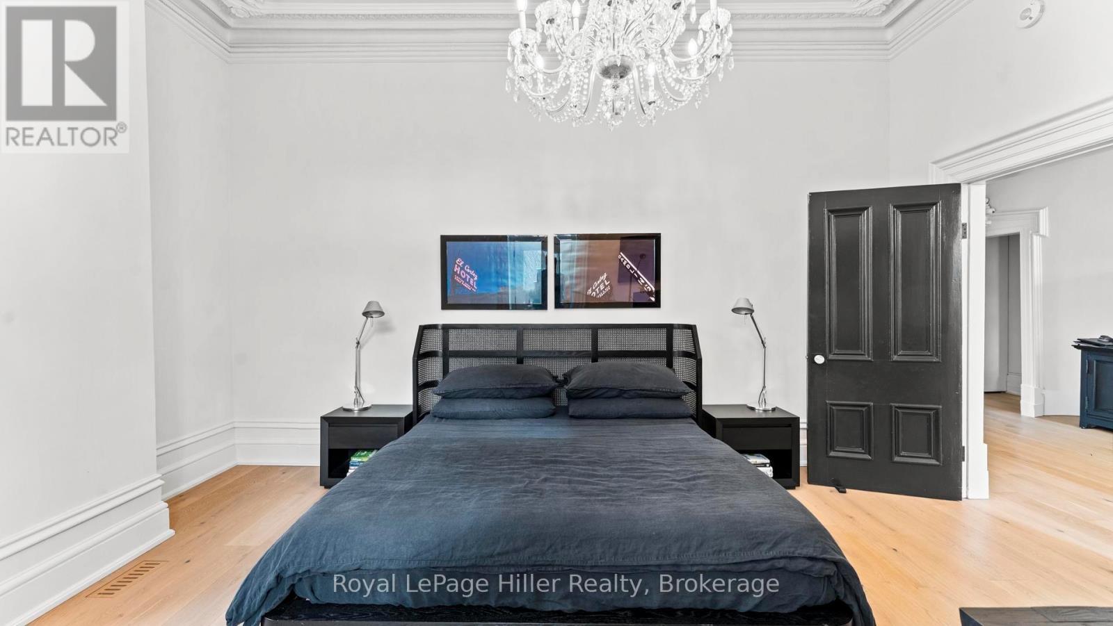 












113 WILLIAM STREET

,
Stratford,




Ontario
N5A4X9

