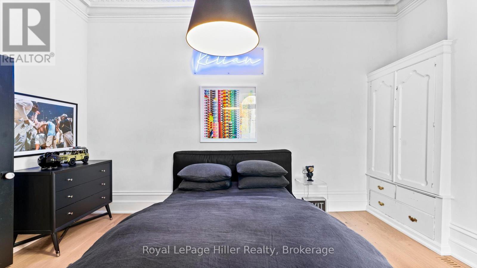 












113 WILLIAM STREET

,
Stratford,




Ontario
N5A4X9

