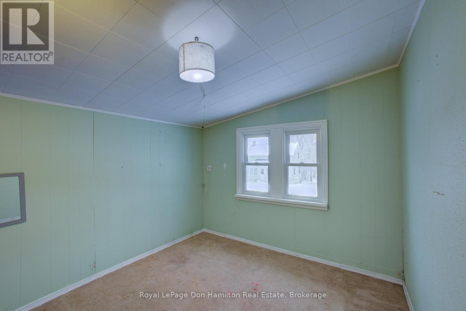 












34 GEORGE STREET N

,
West Grey,




Ontario
N0G1S0

