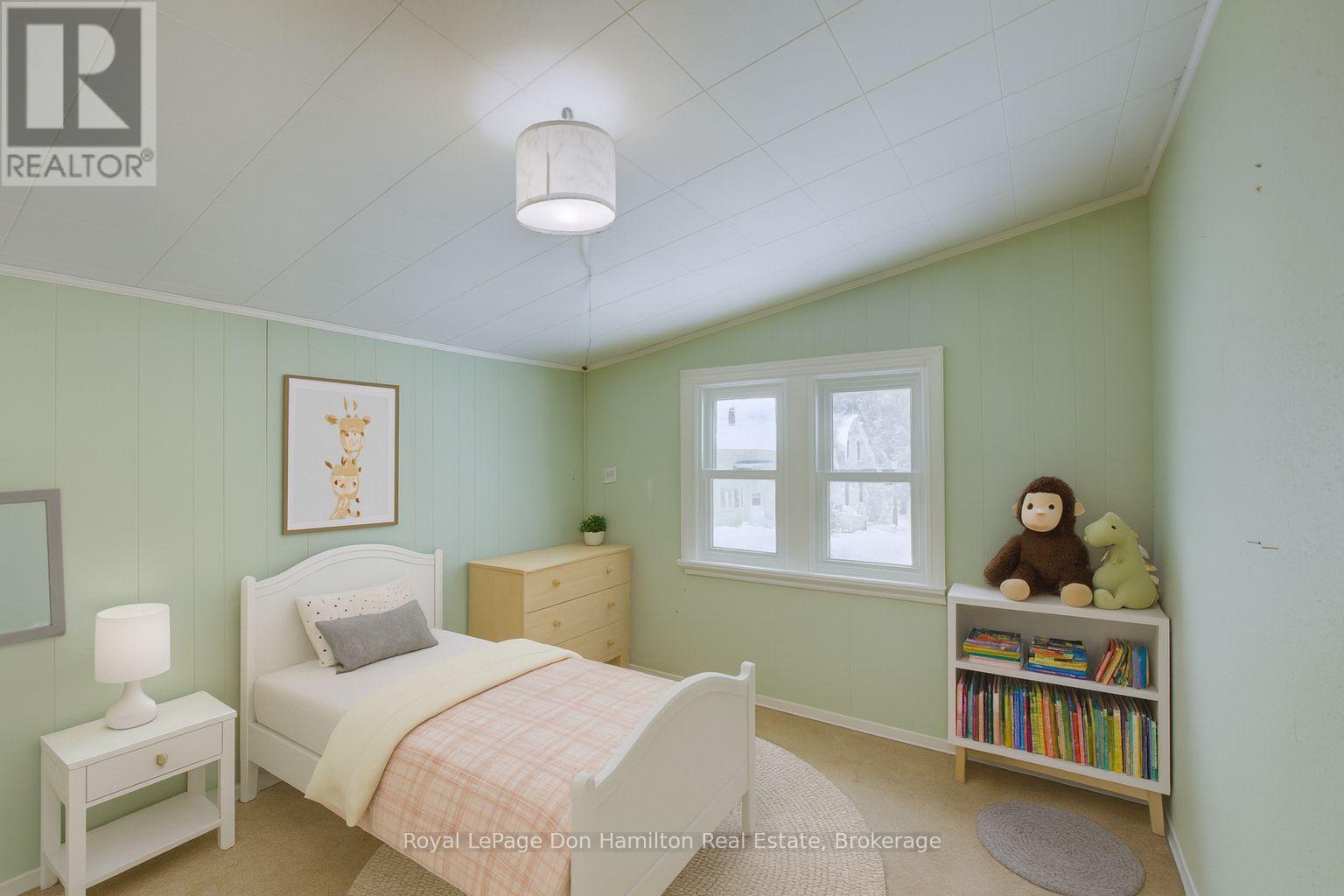 












34 GEORGE STREET N

,
West Grey,




Ontario
N0G1S0

