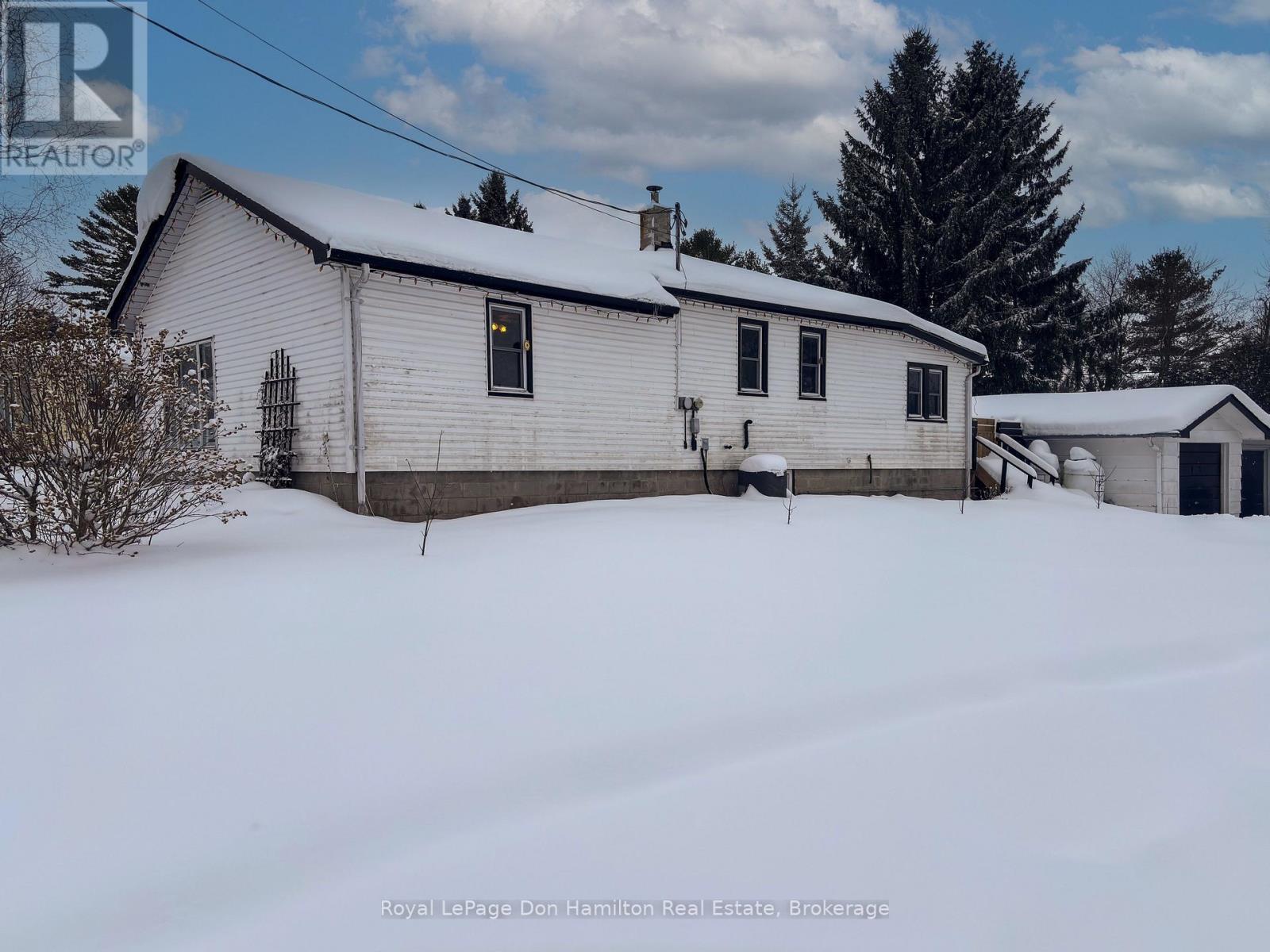 












34 GEORGE STREET N

,
West Grey,




Ontario
N0G1S0

