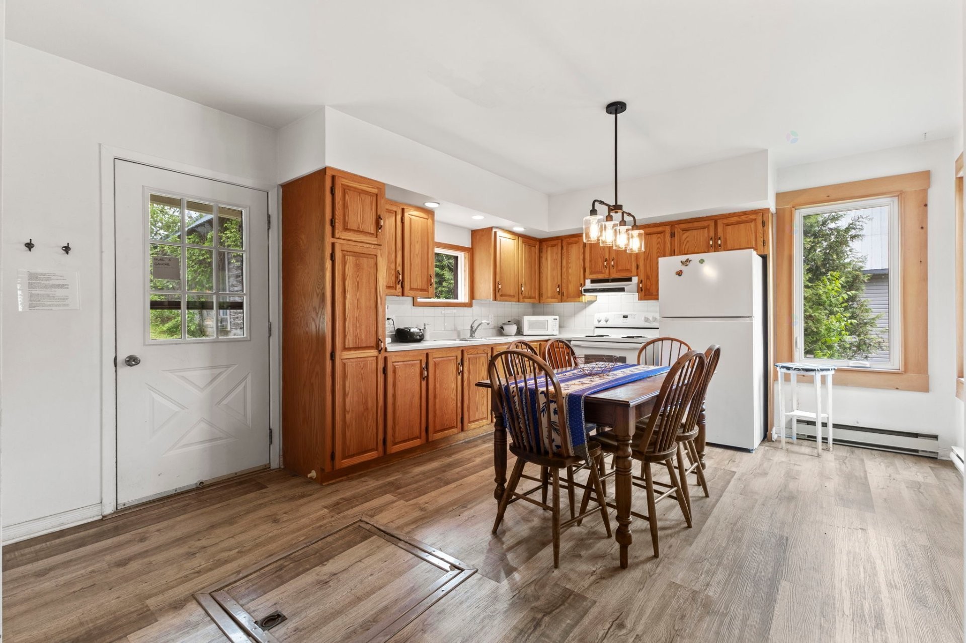 









128


Ch. de Lac-Ste-Marie

,
Lac-Sainte-Marie,




QC
J0X1Z0

