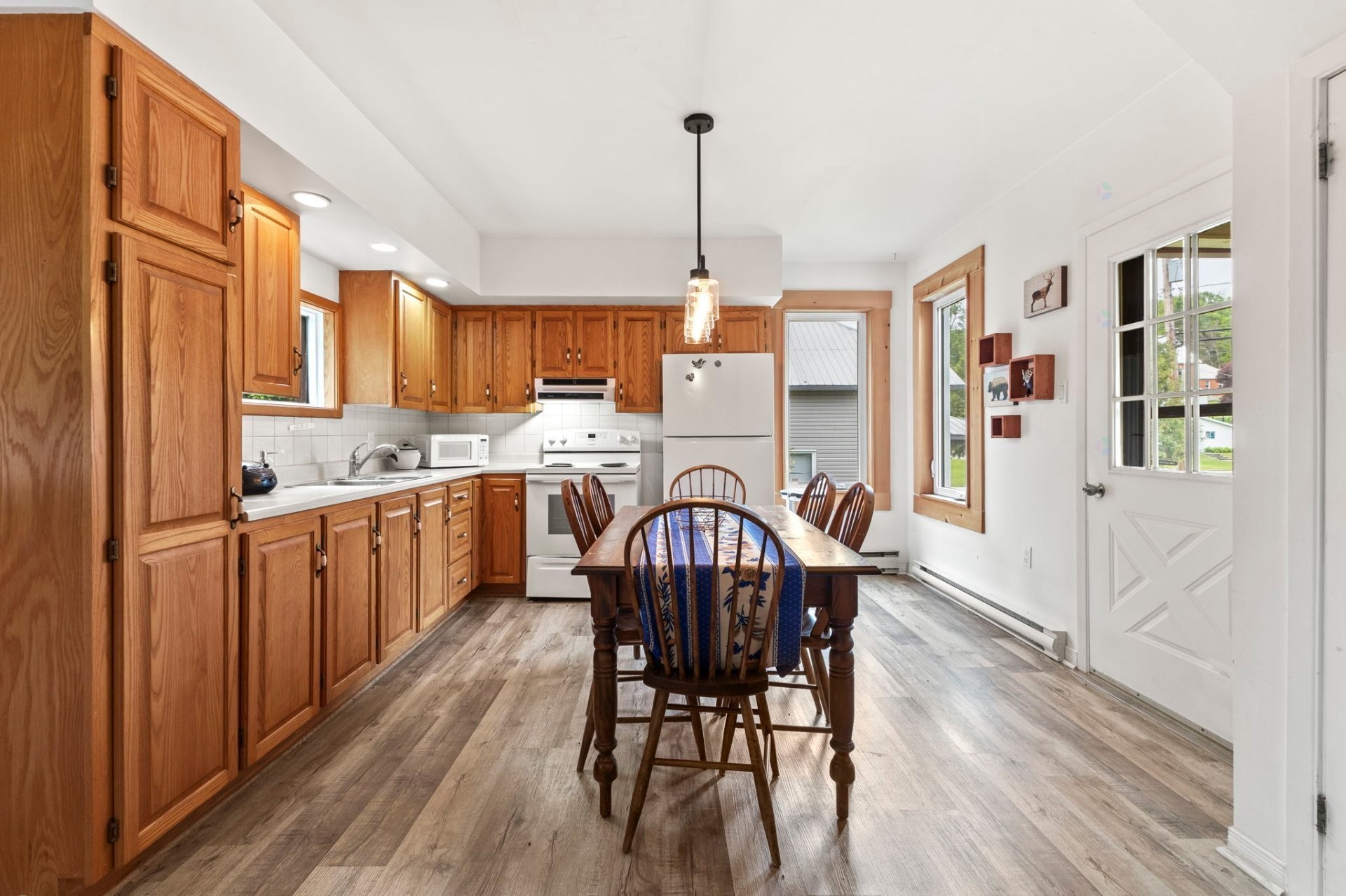 









128


Ch. de Lac-Ste-Marie

,
Lac-Sainte-Marie,




QC
J0X1Z0

