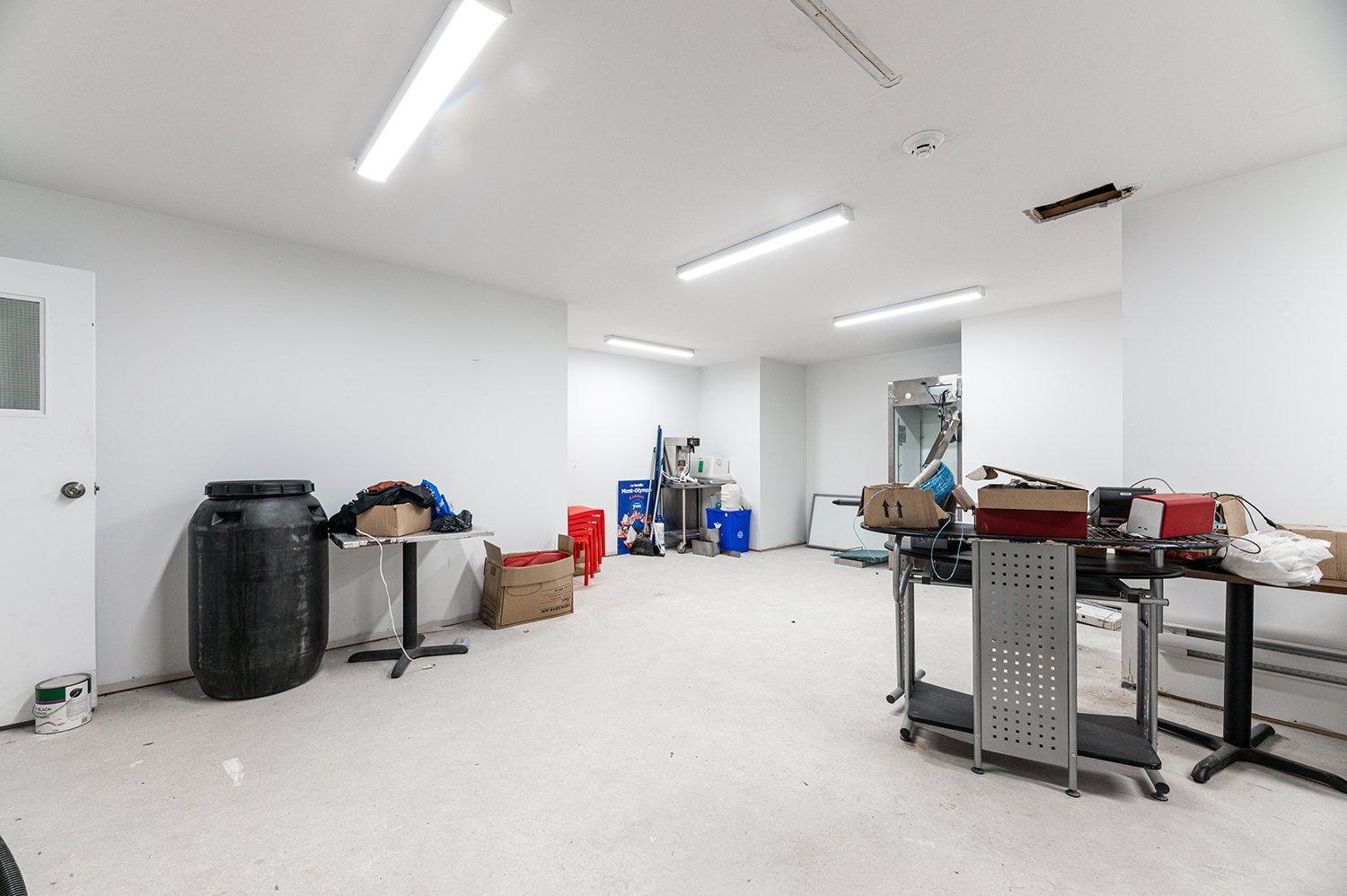 









86


Av. de la Gare

,
Saint-Sauveur,




QC
J0R1R6

