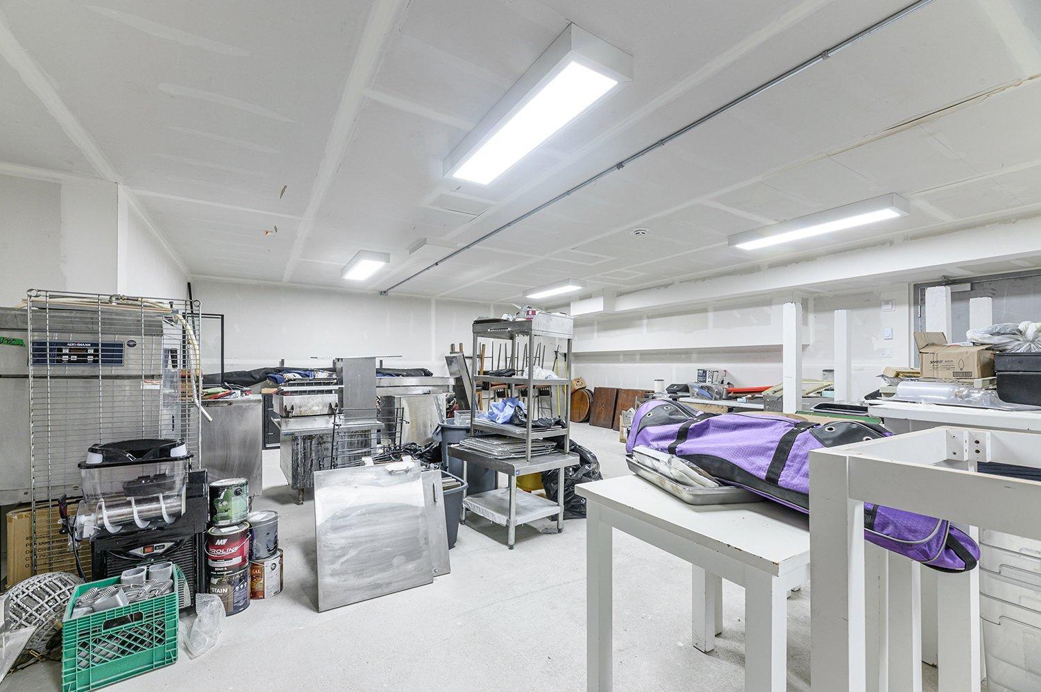 









86


Av. de la Gare

,
Saint-Sauveur,




QC
J0R1R6

