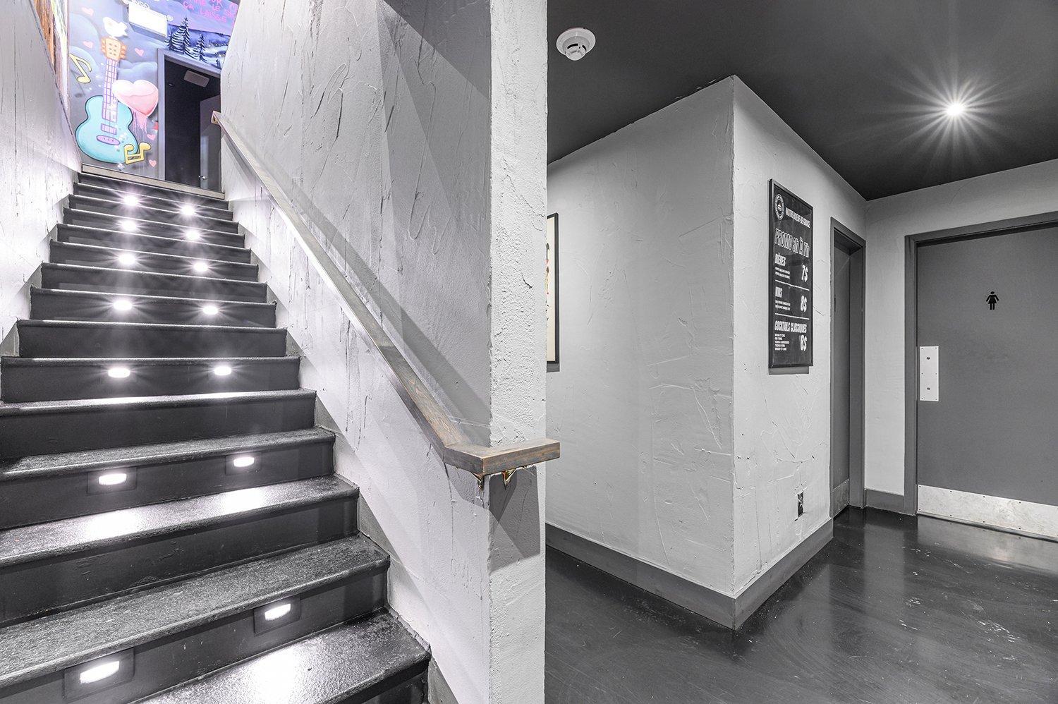 









86


Av. de la Gare

,
Saint-Sauveur,




QC
J0R1R6

