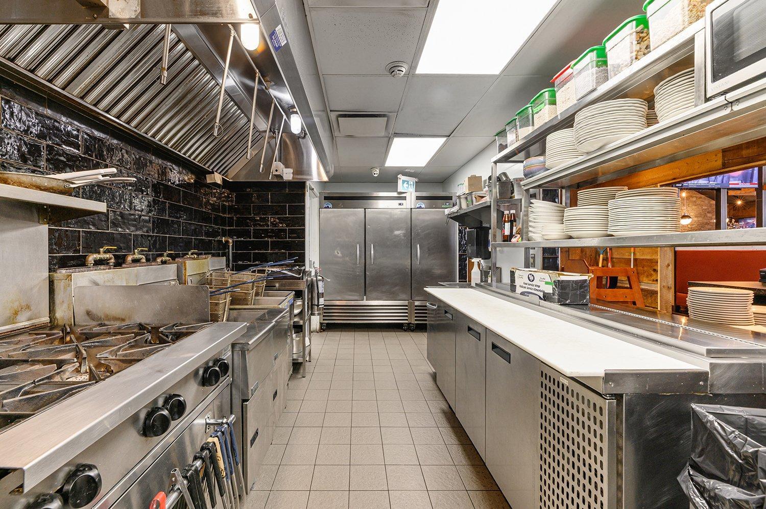 









86


Av. de la Gare

,
Saint-Sauveur,




QC
J0R1R6

