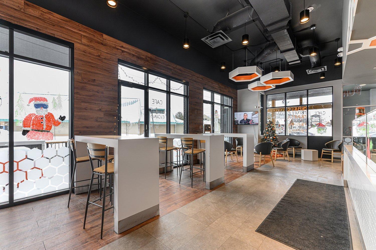 









86


Av. de la Gare

,
Saint-Sauveur,




QC
J0R1R6

