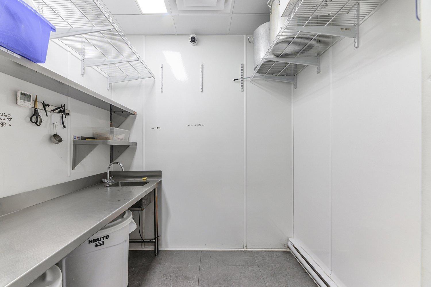 









86


Av. de la Gare

,
Saint-Sauveur,




QC
J0R1R6

