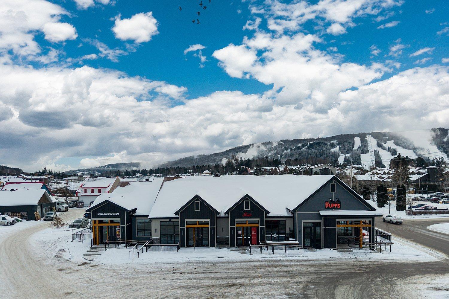 









86


Av. de la Gare

,
Saint-Sauveur,




QC
J0R1R6

