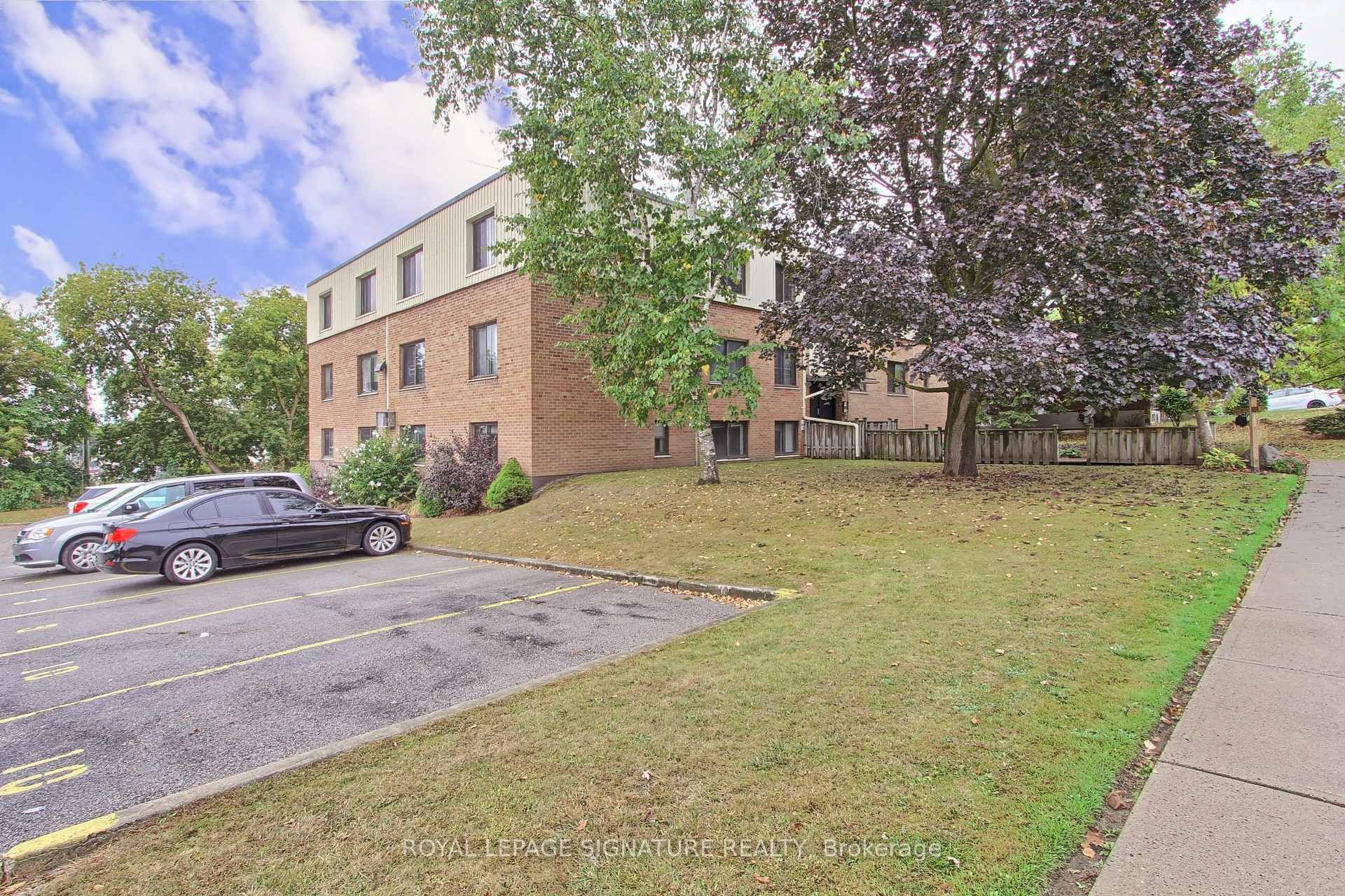 









136


Scanlon

Avenue, 12,
Bradford West Gwillimbury,




ON
L3Z 1G6

